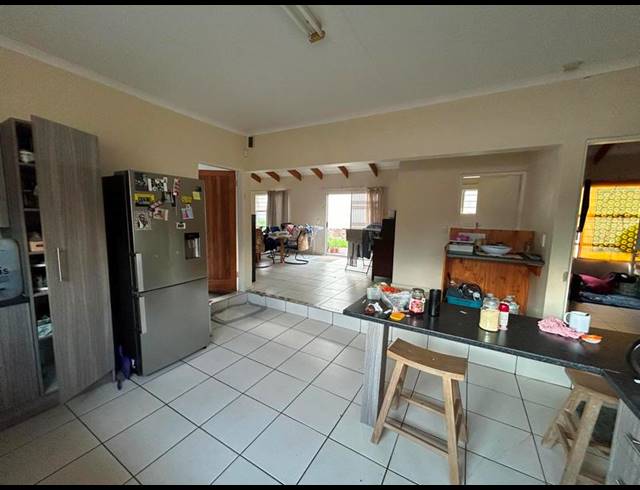 3 BEDROOM PROPERTY TO RENT IN HALFWAY GARDENS